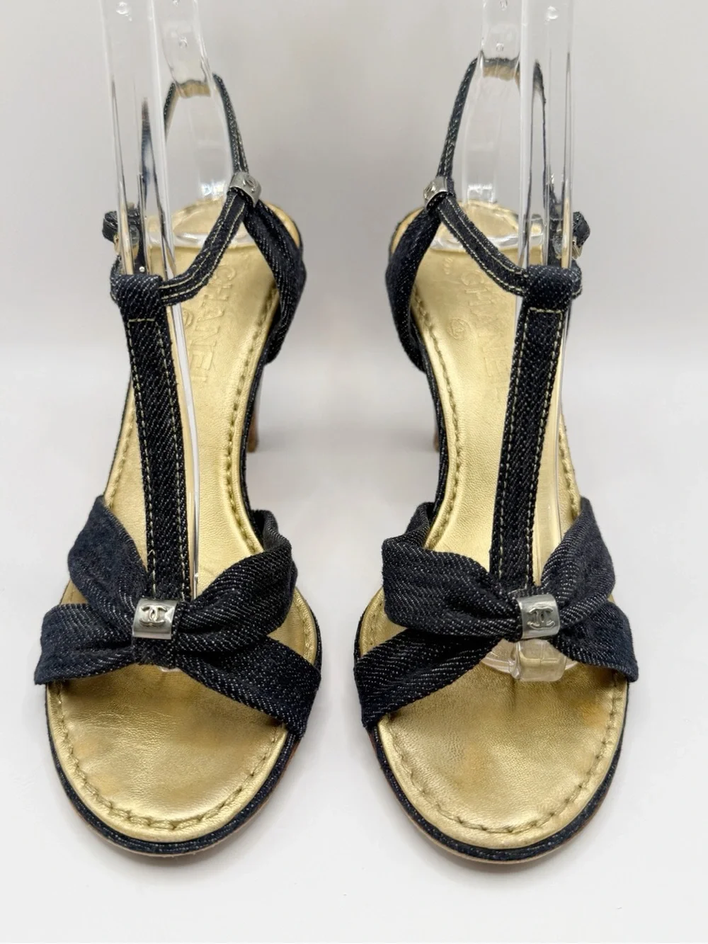CHANEL Y2K Denim T-Strap  Sandals Heels CC Logo Blue Denim Wood Heel authentic